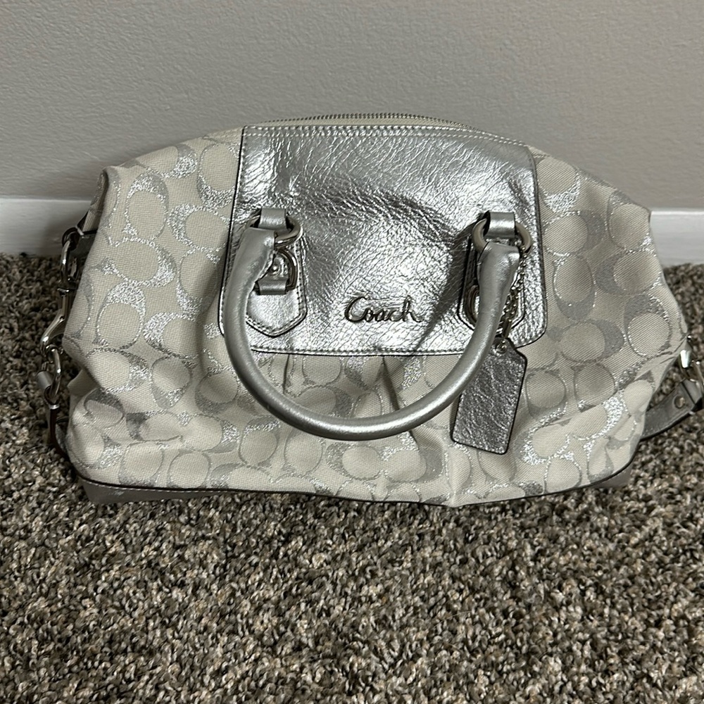 Coach purse in white and silver